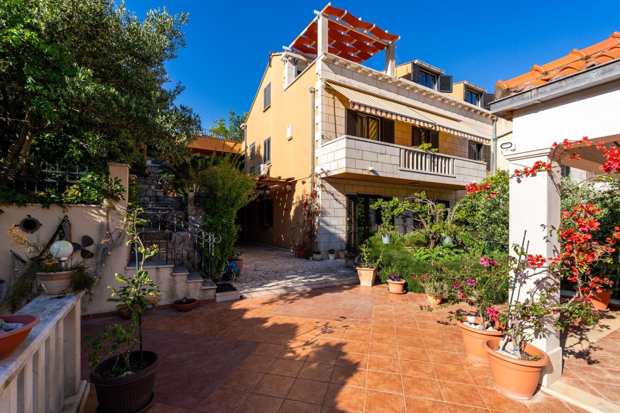 Kadena Apartma *